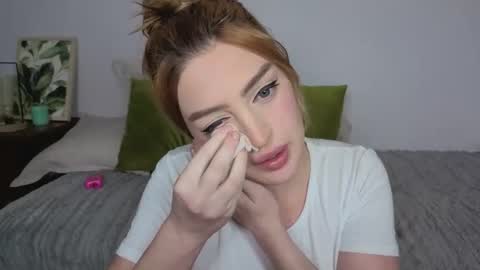 Elora online show from 04.20.26