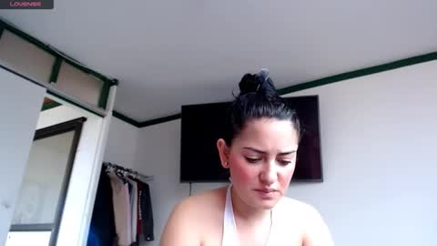 Snapshot of misnicol chatting on 03.11.26 Nicol online show from 03.11.26