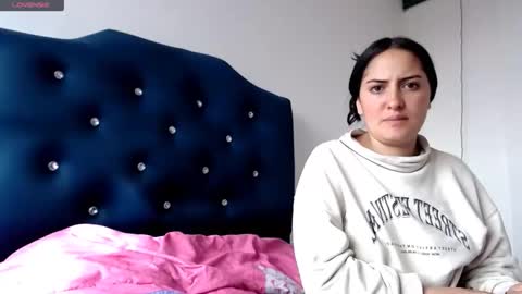 Snapshot of misnicol chatting on 04.07.26 Nicol online show from 04.07.26