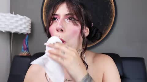 Charlotte online show from 04.13.26