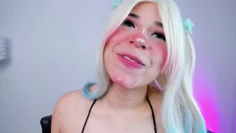 Daphne online show from 10.23.25