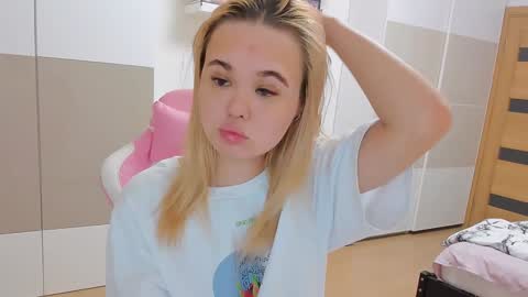 miss__selena online show from 02.08.25