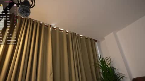 miss airi online show from 12.16.25