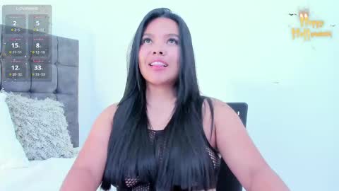 Snapshot of miss_aitana_ chatting on 10.09.25 miss_aitana_ online show from 10.09.25