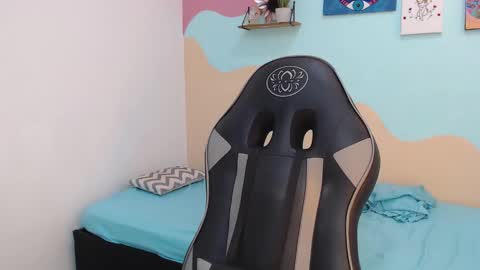 Akemi 3 online show from 03.07.25