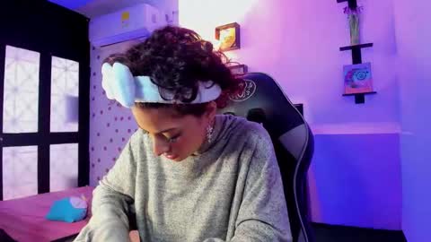 Akemi 3 online show from 09.28.25