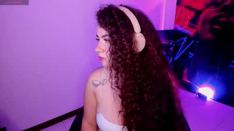 Snapshot of miss_alisse chatting on 09.24.25 miss_alisse online show from 09.24.25
