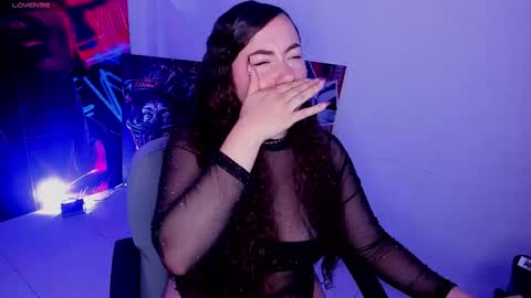 Snapshot of miss_alisse chatting on 10.19.25 miss_alisse online show from 10.19.25