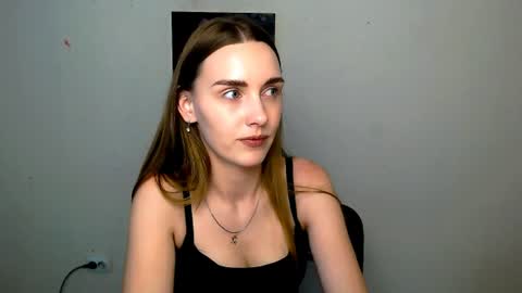 Snapshot of miss_angelina_ chatting on 06.10.26 Angelina online show from 06.10.26