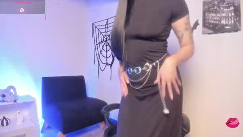 Snapshot of miss_auroraa chatting on 11.02.25 Aurora online show from 11.02.25