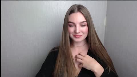 Snapshot of miss_azalea chatting on 10.08.25 Georgia online show from 10.08.25