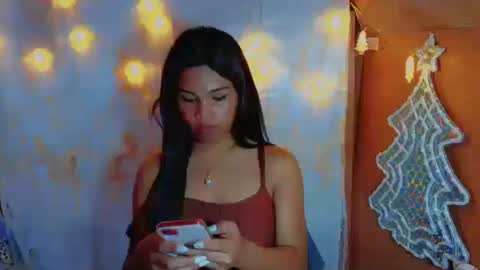 Snapshot of miss_bellah chatting on 12.17.25 Bellah online show from 12.17.25