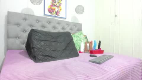 Snapshot of miss_big_ass21 chatting on 02.26.25 miss_big_ass21 online show from 02.26.25