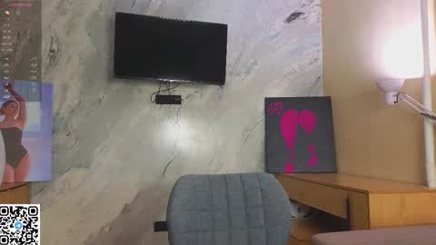 Sandy online show from 11.26.25