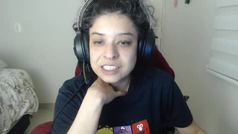 Snapshot of miss_carmila chatting on 11.08.25 Miss Carmila online show from 11.08.25