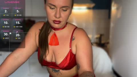 Miss Christine online show from 06.12.26