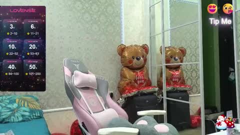 Snapshot of miss_divora chatting on 02.16.26 miss_divora online show from 02.16.26