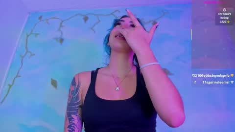 miss_evans_ online show from 11.08.25