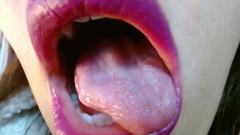 Miss Evoleth online show from 11.16.25