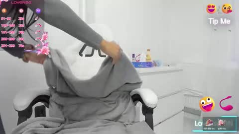 Miss Garcia online show from 02.06.25