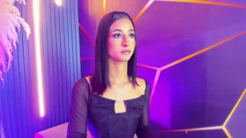 Snapshot of miss_isa19 chatting on 05.11.26 miss_isa19 online show from 05.11.26