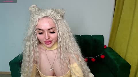 Snapshot of miss_kiten chatting on 01.31.25 miss_kiten online show from 01.31.25