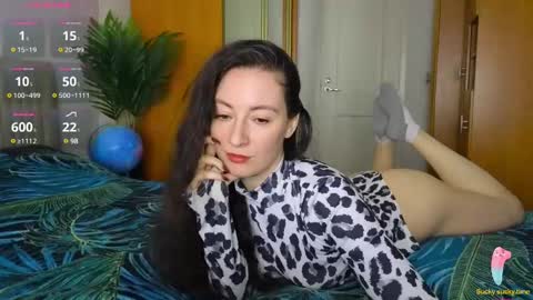 Laura online show from 01.12.25