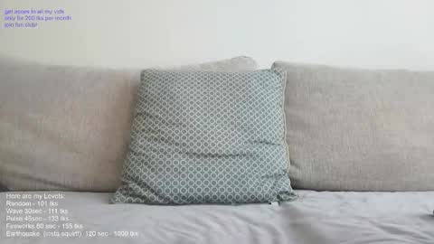 eva.  online show from 02.05.26