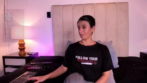 miss_milf_ online show from 05.30.26