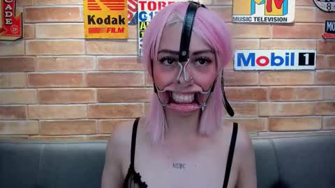 Miss Monserrat online show from 01.19.26