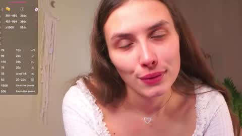 Leonor online show from 11.28.25