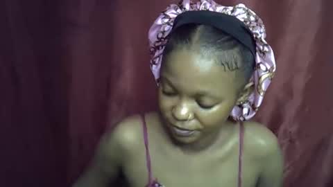 miss_rihanna2 online show from 12.14.25