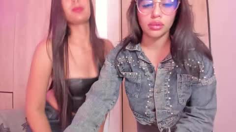 Snapshot of miss_saraxxx chatting on 12.02.25 Angel Sophie Tif online show from 12.02.25