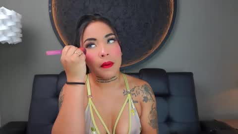 Vaiolette online show from 01.15.26