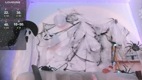 Aisha    birtthday show 15 noviembre online show from 10.22.25