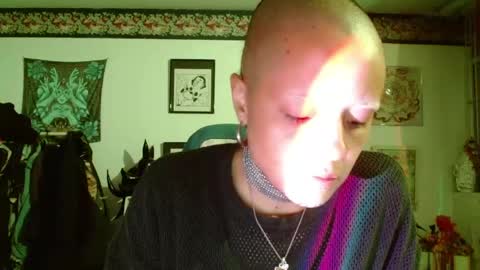 Anarkitten  online show from 04.17.26