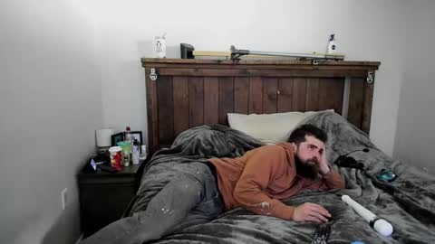 missandsircum online show from 02.27.25