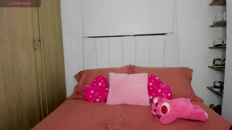 Snapshot of missangeldust chatting on 11.03.25 missangeldust online show from 11.03.25