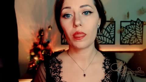 The divine Beverly online show from 01.02.25