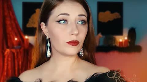 The divine Beverly online show from 10.19.25