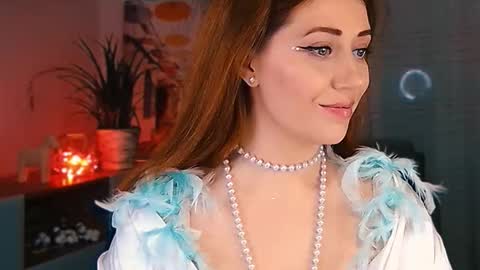 The divine Beverly online show from 02.07.26