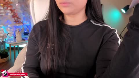 Bianca Torres online show from 12.21.24