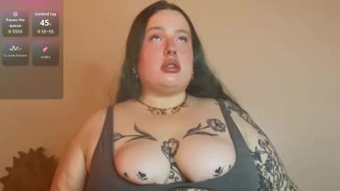 Miss Bika online show from 11.20.25