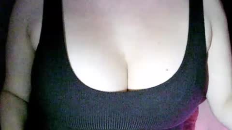 Snapshot of missbiny chatting on 07.08.26 Avamlash online show from 07.08.26