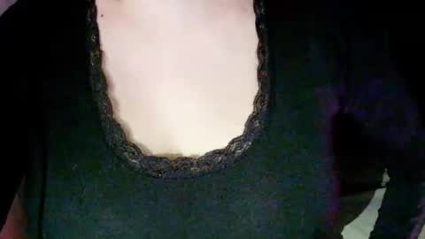 Snapshot of missbiny chatting on 07.13.26 Avamlash online show from 07.13.26