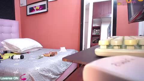 Miss Evelyn  online show from 03.02.25