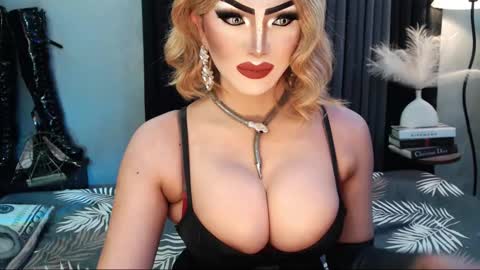 PRIESTESS CHANNEL online show from 10.28.25