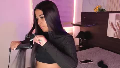 misscheelsee_as online show from 10.24.25