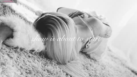 Chloe freelance model Please your thumbs up are important  online show from 03.21.26