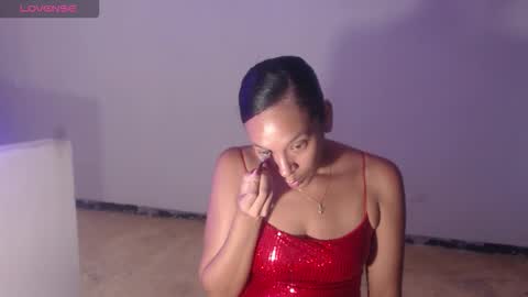 Snapshot of misscruzxz chatting on 11.02.25 Donna di Diamanti online show from 11.02.25